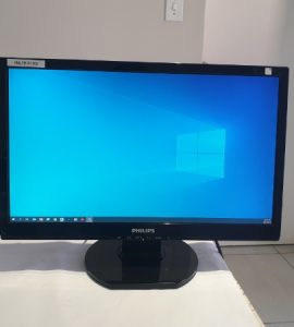 SAMSUNG SYNCMASTER 23” MONITOR 2333TN – The White Box
